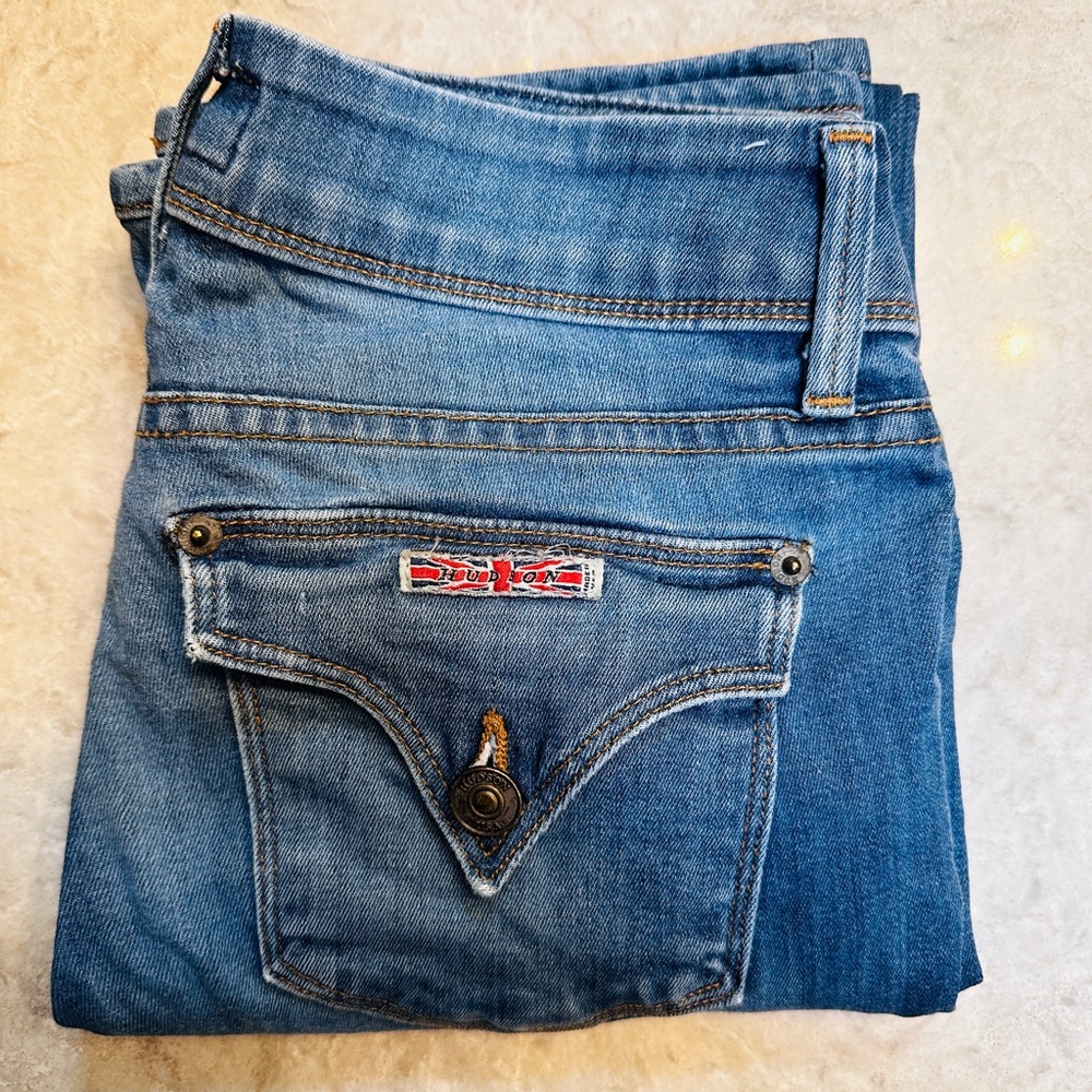 Hudson Woman’s bootcut Jeans Size 25